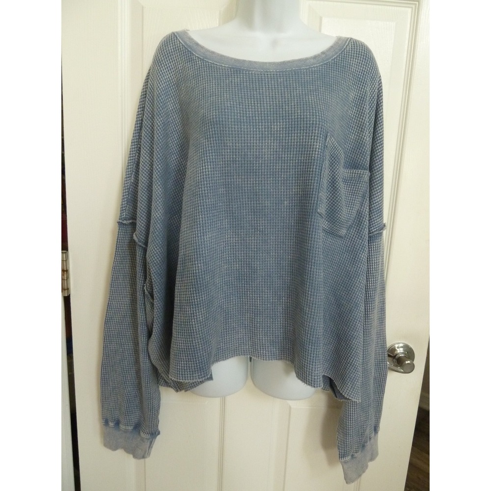 NWT!! TORRID FESTI Sz 4, 4X, 26 Boxy Cropped Waffle Knit Distressed Raw Hem
